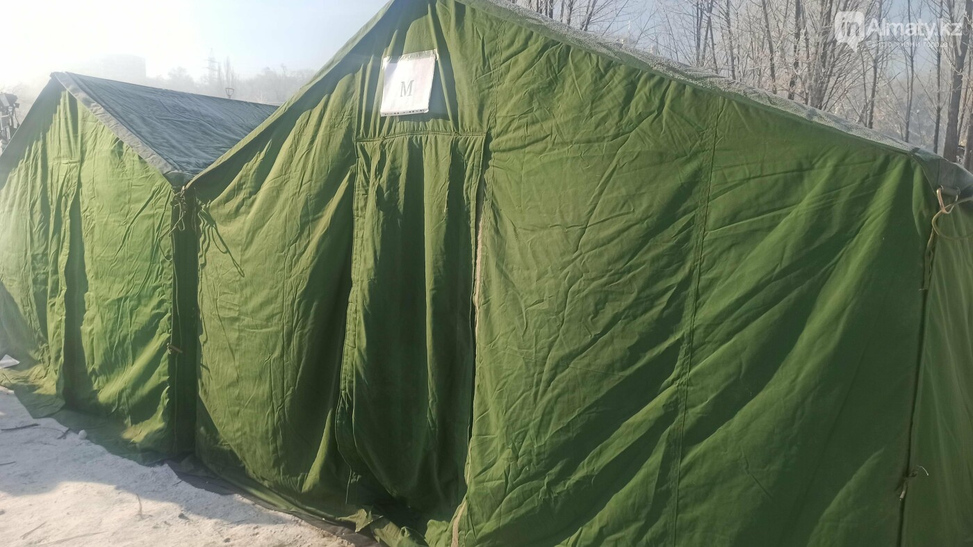 Отдельные палатки для мужчин и женщин