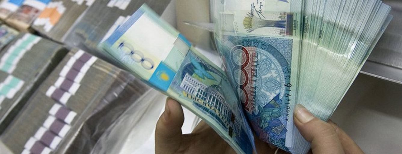 Казахстанцы утратили интерес к розничным банковским вкладам