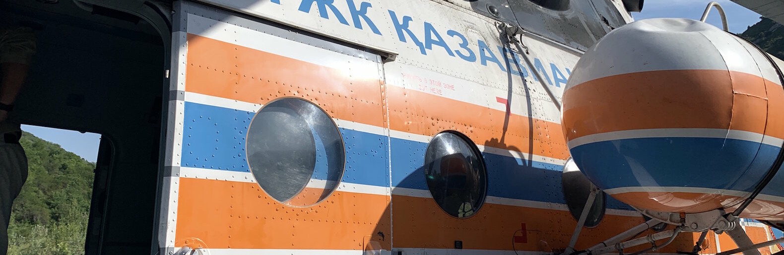 Поиск пропавших на пике Победы альпинистов перенесли из-за непогоды Поиск пропавших на пике Победы альпинистов перенесли из-за непогоды