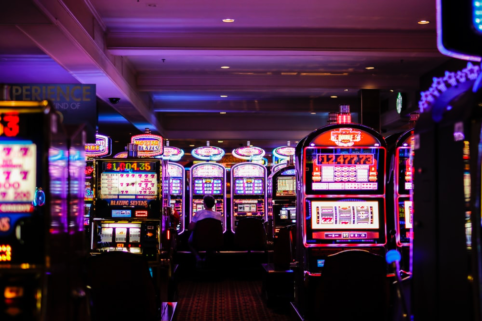 Клуб слотов игровые автоматы что это такое как играть в х казино