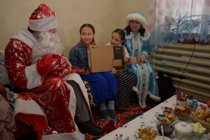 9f5af61f6ef62864a9fb97e5f258fcc8